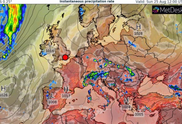 Завтра Украину накроет жара до +34